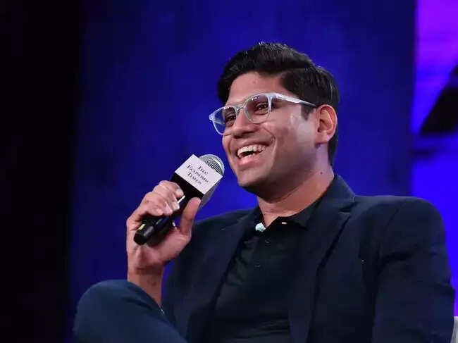 SamacharToday.co.in - लेंसकार्ट IPO डी2सी की जीत; निवेशकों को बम्पर मुनाफा - Image Credited by The Economic Times