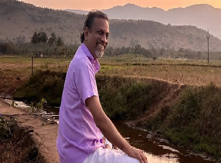 SamacharToday.co.in - अरट्टाई के लिए नेक्स्टबिगव्हाट के संस्थापक आशीष सिन्हा की सलाह राष्ट्रवाद नहीं, उत्पाद से आएँगी निष्ठा - Ref by ABP News