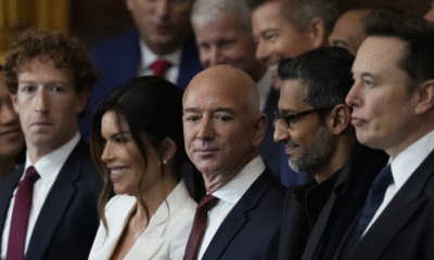 SamacharToday.co.in - जेफ बेजोस के 6.2 अरब डॉलर के एआई प्रतिद्वंद्वी के लॉन्च पर मस्क का ताना 'कॉपीकैट' - Image Credited by Entertainment Times