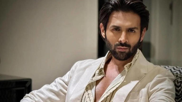 SamacharToday.co.in - कार्तिक आर्यन ने खरीदा संघर्ष के दिनों का किराए का घर - Image credited by Times Now