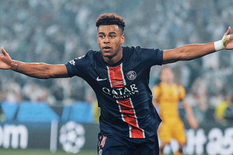 SamacharToday.co.in - पीएसजी स्टार डेज़ायर डू ने प्रतिष्ठित गोल्डन बॉय जीता - Image Credited by News18