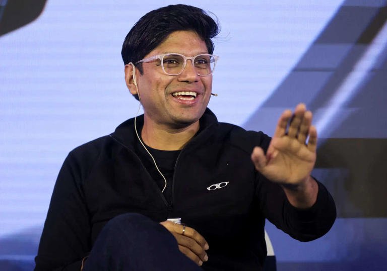 SamacharToday.co.in - Lenskart IPO डेब्यू दूरदर्शी मिशन बनाम बाजार मूल्यांकन - Image Credited by The Economic Times