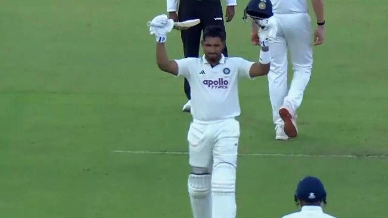 SamacharToday.co.in - ध्रुव जुरेल के शतक ने इंडिया 'ए' को बचाया - Images Credited by The Times Of India