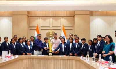 SamacharToday.co.in - सीएम फडणवीस ने विश्व विजेता भारतीय दृष्टिबाधित महिला टीम को किया सम्मानित - Image Credited by Free Press Journal