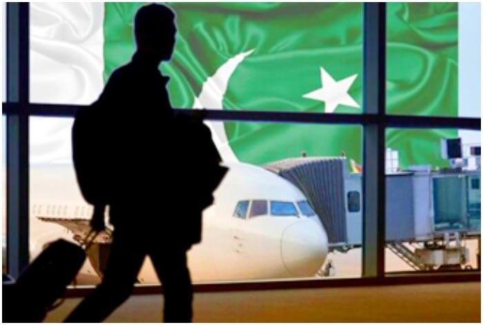 SamacharToday.co.in - पाकिस्तान में प्रतिभा पलायन हजारों डॉक्टरों और इंजीनियरों ने छोड़ा देश - Image Credited by India.com