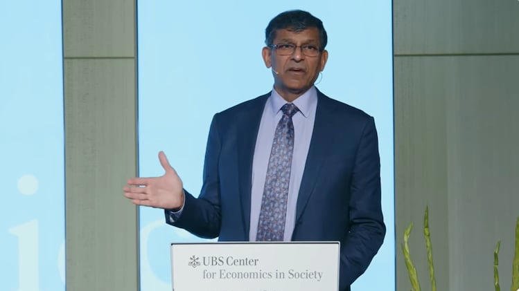 SamacharToday.co.in - राजन का पूर्वानुमान अमेरिकी व्यापार समझौते के बाद शेयर बाजार में उछाल - Image Credited by Business Today