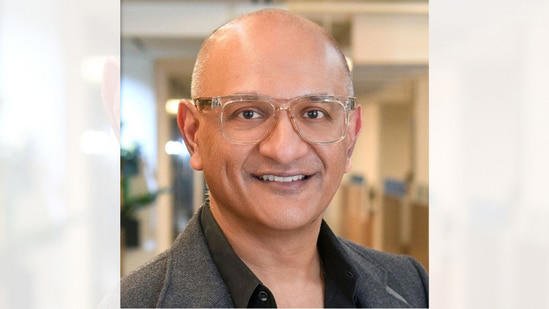 SamacharToday.co.in - सिस्को कार्यकारी 18 घंटे काम करते हैं, दो नियमों से संतुलन बनाए रखते हैं - Image Credited by Hindustan Times