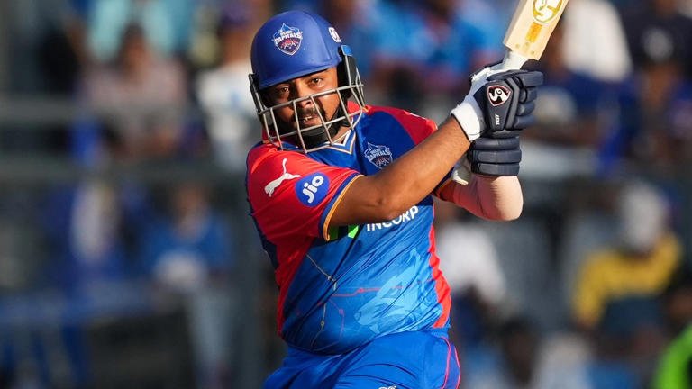 SamacharToday.co.in - पृथ्वी शॉ को दूसरा मौका; DC का तर्क प्रतिभा पर आधारित - Image Credited by India Today