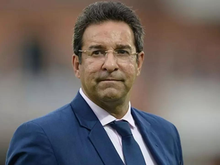 SamcharToday.co.in - वसीम अकरम के IPL 'बच्चे' वाले कटाक्ष से ऑनलाइन बवाल - The Economic Times