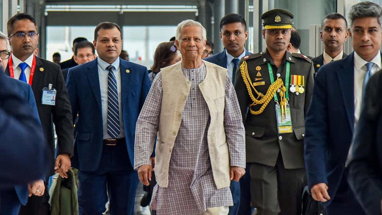 SamacharToday.co.in - साझा खून और टूटे रिश्ते वर्धमान में यूनुस के ससुराल वाले शांति की दुआ कर रहे हैं - Image Credited by MoneyControl