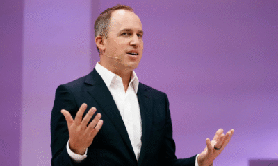 SamacharToday.co.in - एआई शायद एक बुलबुला है ओपनएआई अध्यक्ष की चेतावनी - Image Credited by The Times of India