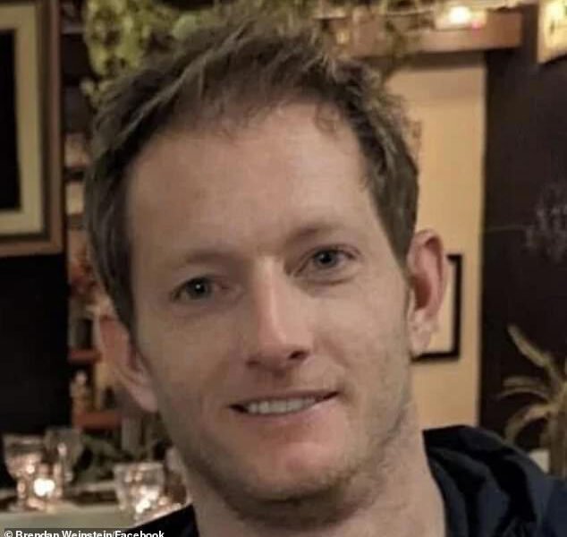 SamacharToday.co.in - दुखद अंत टेबल माउंटेन पर स्टंट के दौरान विश्व प्रसिद्ध पायलट की मौत - Image Credited by Daily Mail