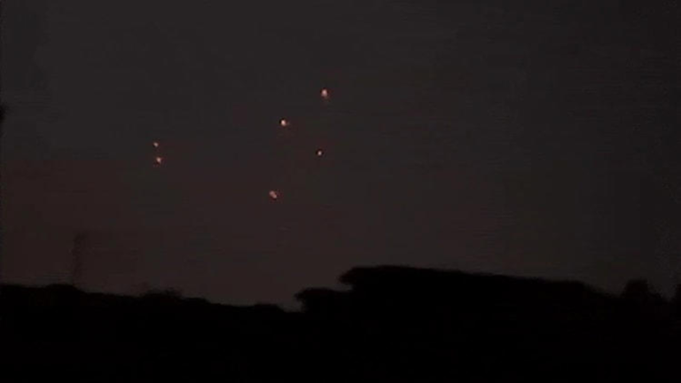 SamacharToday.co.in - सीमा पर अलर्ट जम्मू-कश्मीर में पाकिस्तानी ड्रोनों की घुसपैठ - Image Credited by The Times of India