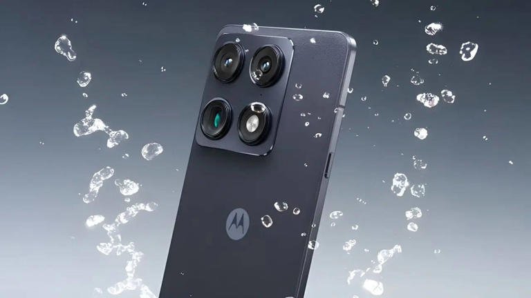 SamacharToday.co.in - मोटोरोला सिग्नेचर लॉन्च भारत में नया अल्ट्रा-प्रीमियम फ्लैगशिप - Image Credited by Digit