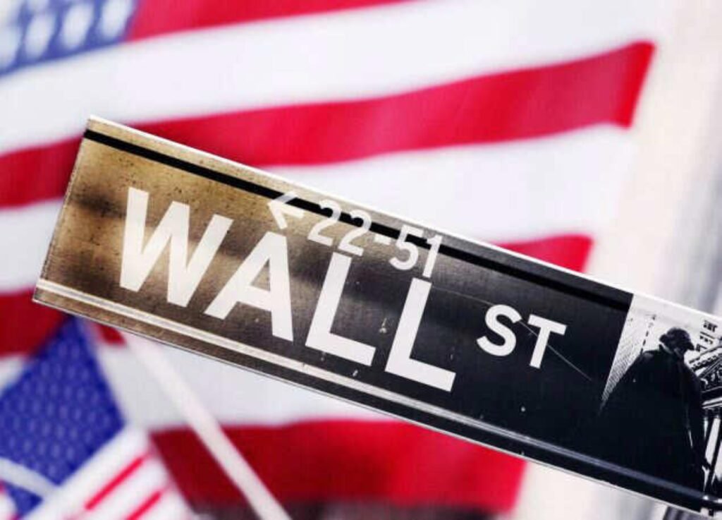 SamacharToday.co.in - अमेरिकी कोर्ट द्वारा ट्रंप टैरिफ खारिज, शेयर बाजार उछला - Image Credited by The Economic Times