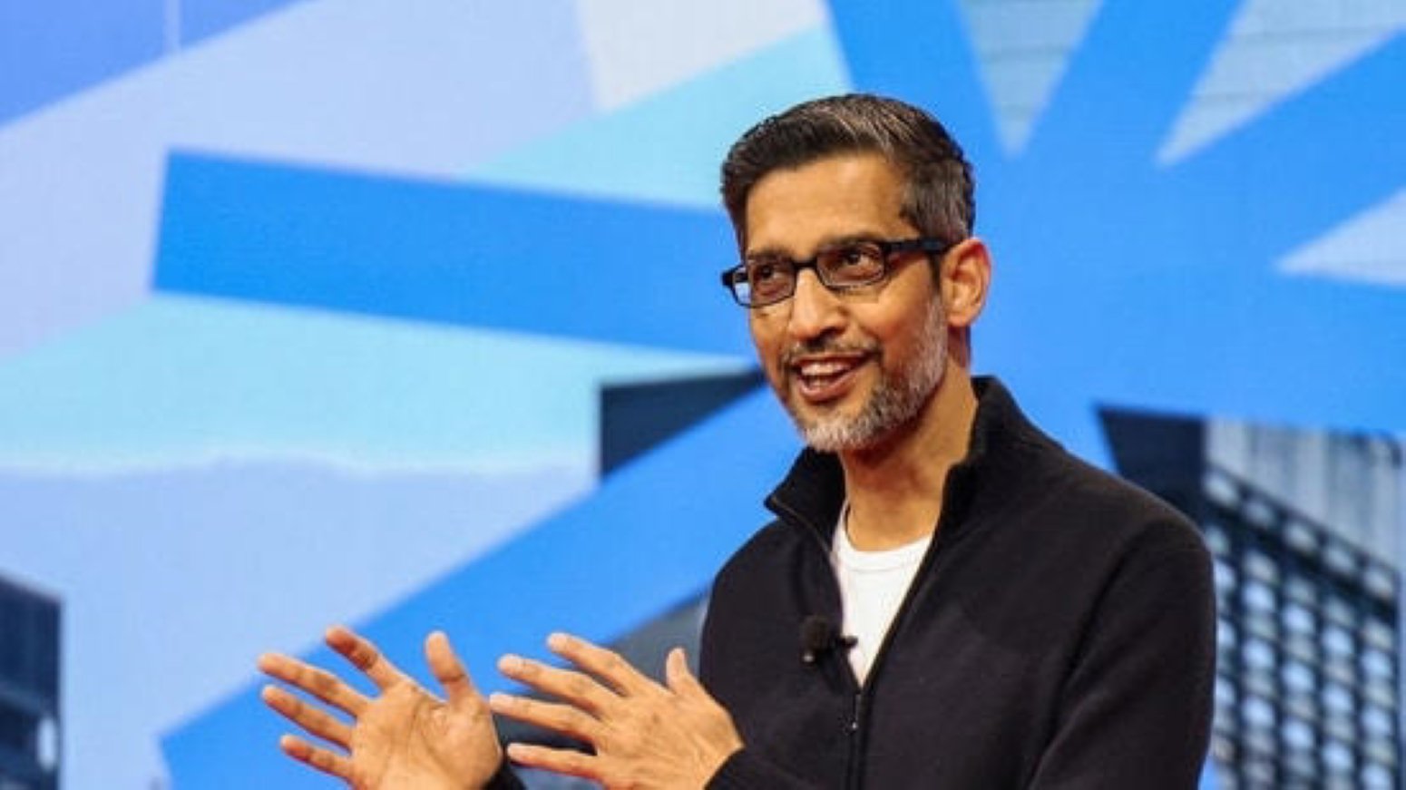 SamacharToday.co.in - भारत एआई शिखर सम्मेलन में वैश्विक दिग्गजों के साथ शामिल हुए सुंदर पिचाई - Image Credited by Hindustan Times
