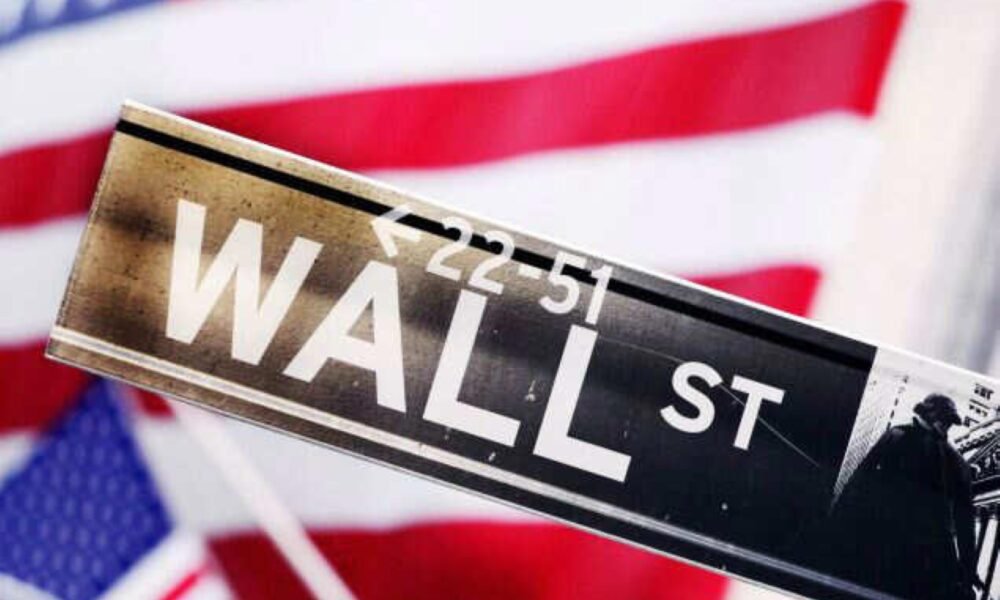 SamacharToday.co.in - अमेरिकी कोर्ट द्वारा ट्रंप टैरिफ खारिज, शेयर बाजार उछला - Image Credited by The Economic Times