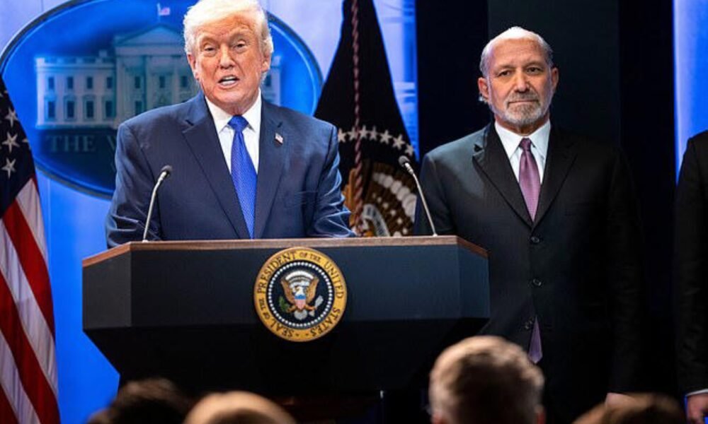 SamacharToday.co.in - टैरिफ अपमान के बाद ईरान पर कार्रवाई की तैयारी में ट्रंप - Image Credited by Daily Mail