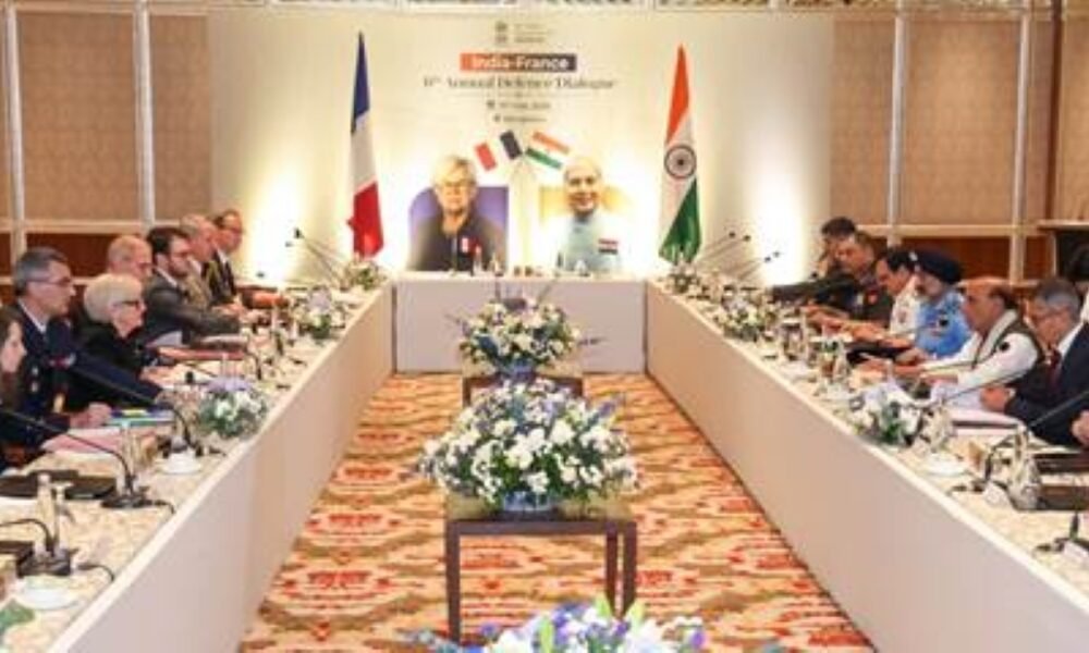 SamacharToday.co.in - भारत और फ्रांस ने रक्षा समझौते को अगले दशक के लिए बढ़ाया - Image Credited by PIB