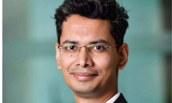 SamacharToday.co.in - भारतीय आईटी रणनीति एआई की अस्थिरता और चुनिंदा निवेश के बीच संतुलन - Image Credited by the Economic Times