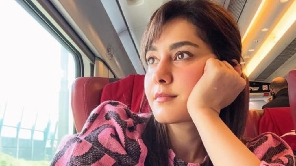 SamacharToday.co.in - राशी खन्ना ने सिनेमा पर युद्ध के प्रभाव की चेतावनी दी - Image Crdited by Hindustan Times