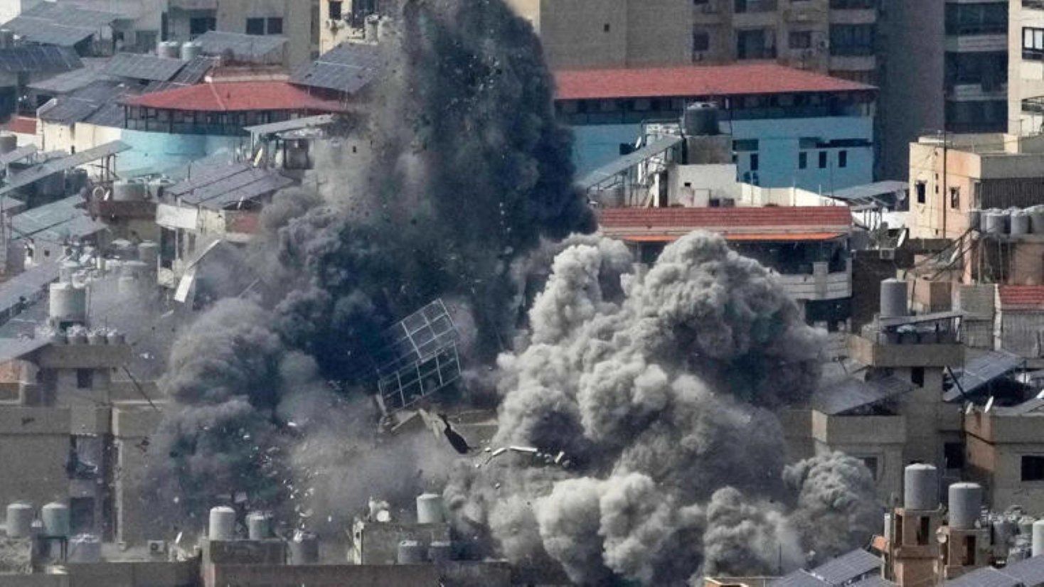 SamacharToday.co.in - क्षेत्रीय तनाव के बीच पेज़ेशकियन ने अमेरिका की 'आत्मसमर्पण' मांग ठुकराई - Image Credited by Times NOW