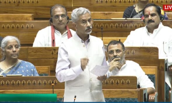 SamacharToday.co.in - जयशंकर ने पश्चिम एशिया में बढ़ते संघर्ष पर दी चेतावनी - Image Credited by Moneycontrol