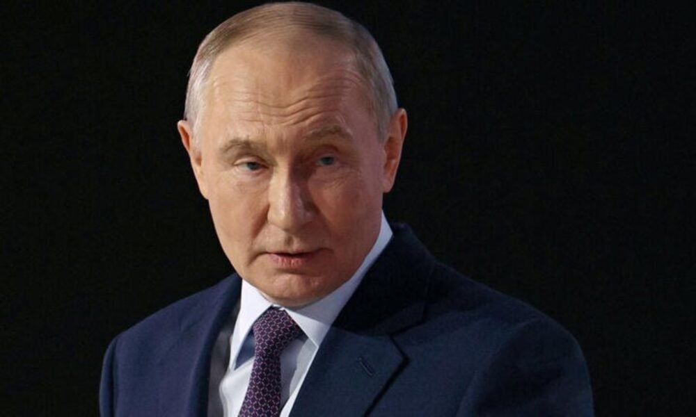 SamacharToday.co.in - वैश्विक ऊर्जा संकट के बीच रूस ने पेट्रोल निर्यात पर लगाया प्रतिबंध - Image Credited by Live Mint