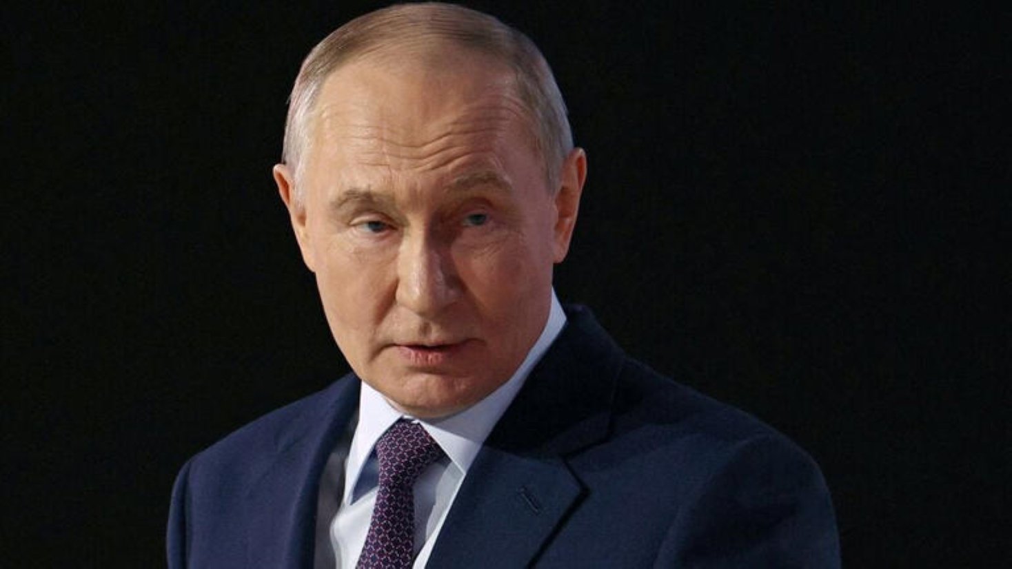 SamacharToday.co.in - वैश्विक ऊर्जा संकट के बीच रूस ने पेट्रोल निर्यात पर लगाया प्रतिबंध - Image Credited by Live Mint