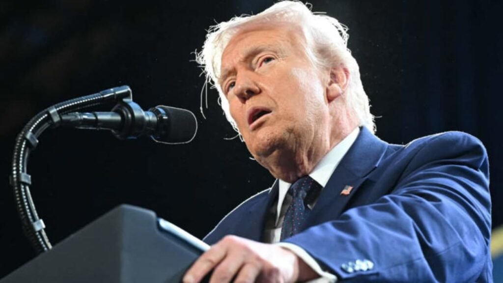 SamacharToday.co.in - युद्ध के बीच ट्रम्प का $18 ट्रिलियन निवेश का दावा - Image Credited by Moneycontrol