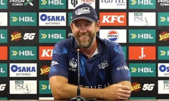 SamacharToday.co.in - IPL बनाम PSL ओराम ने उड़ाया फिल्म वाले बयान का मज़ाक - Image Credited by Hindustan Times