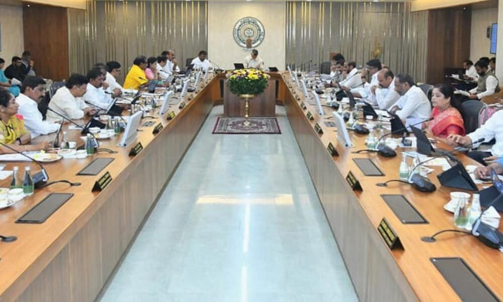 SamacharToday.co.in - आंध्र कैबिनेट की बड़ी पहल रोजगार सृजन के लिए अरबों डॉलर - Image Credited by The New Indian Express