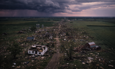 SamacharToday.co.in - इलिनोइस में बवंडर से भारी तबाही, बिजली ठप