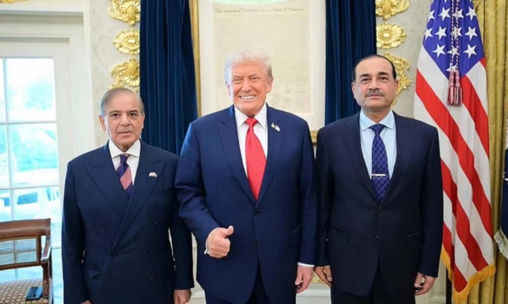 SamacharToday.co.in - ईरान वार्ता विफल, ट्रंप ने पाक नेतृत्व को सराहा - Image Credited by Moneycontrol