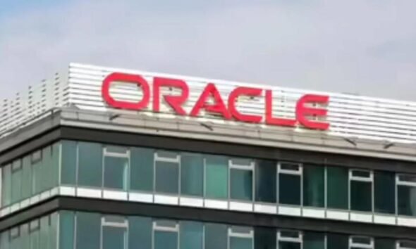 SamacharToday.co.in - एआई विस्तार के बीच ओरेकल इंडिया में छंटनी - Image credited by The Times of India