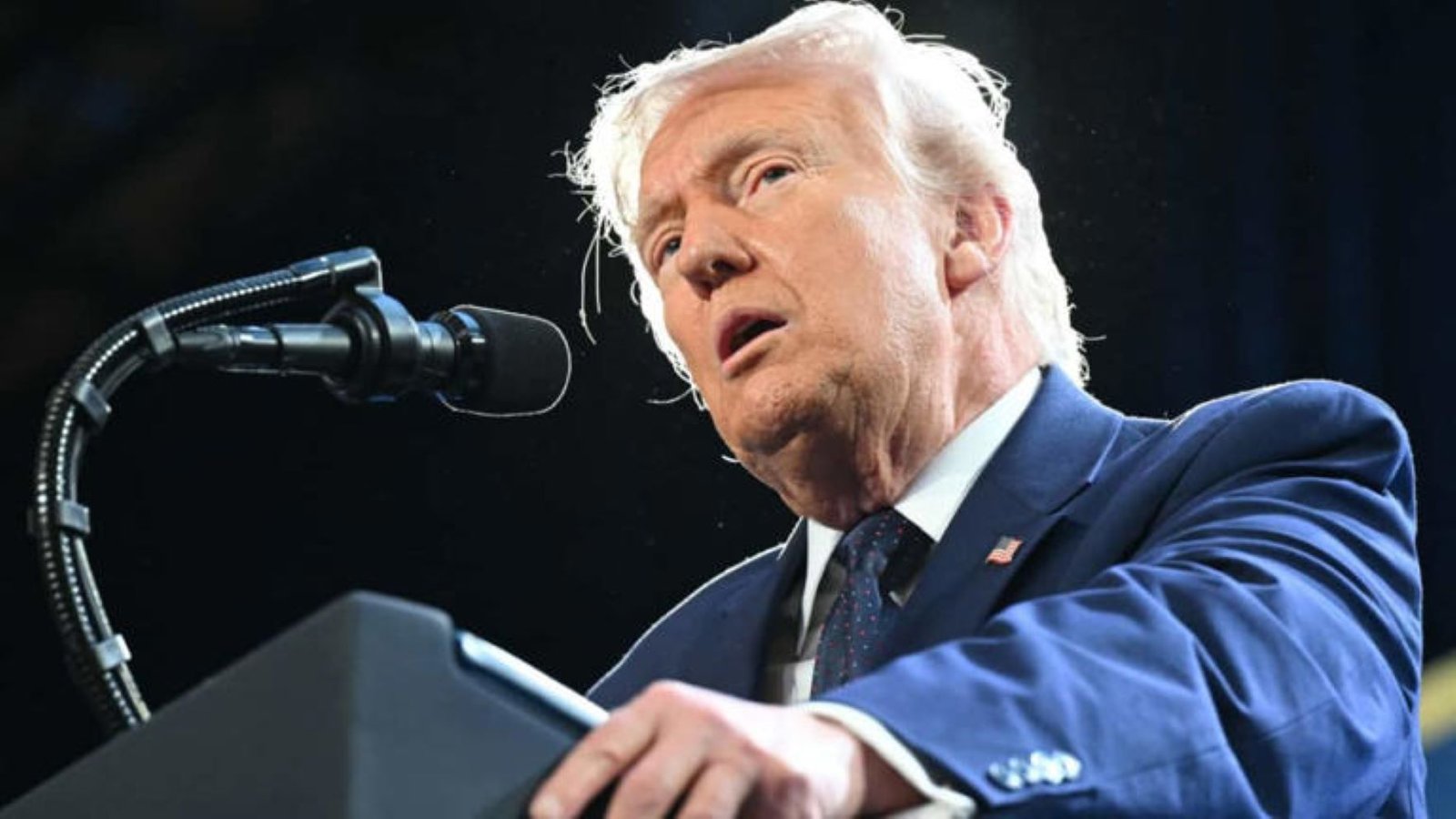 SamacharToday.co.in - युद्ध के बीच ट्रम्प का $18 ट्रिलियन निवेश का दावा - Image Credited by Moneycontrol