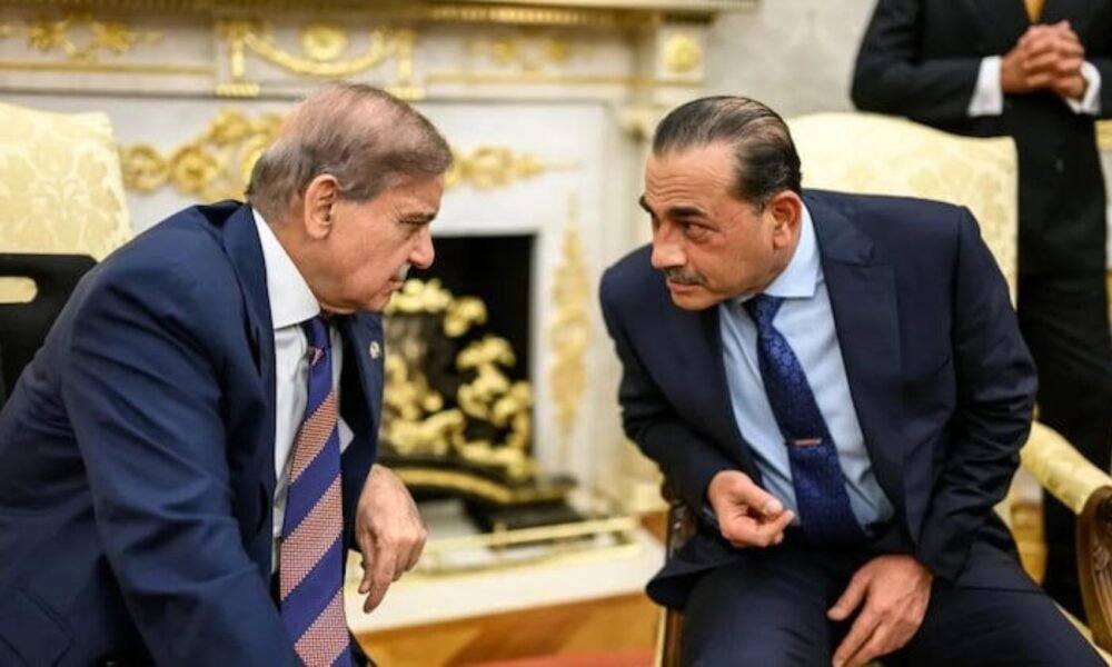 SamacharToday.co.in - यूएस-ईरान मध्यस्थता के बीच फील्ड मार्शल मुनीर के निजी सौदों पर विवाद - IMage Credited by Business Today