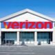 Verizon स्टोर्स में बढ़ा इंतजार, नई बिक्री नीति पर विवाद - SamacharToday.co.in