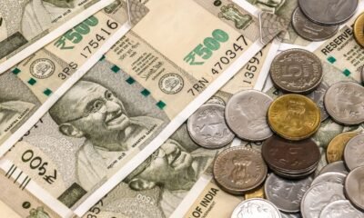 रुपये को संभालने के लिए RBI ने बेचे 8.94 अरब डॉलर - SamacharToday.co.in