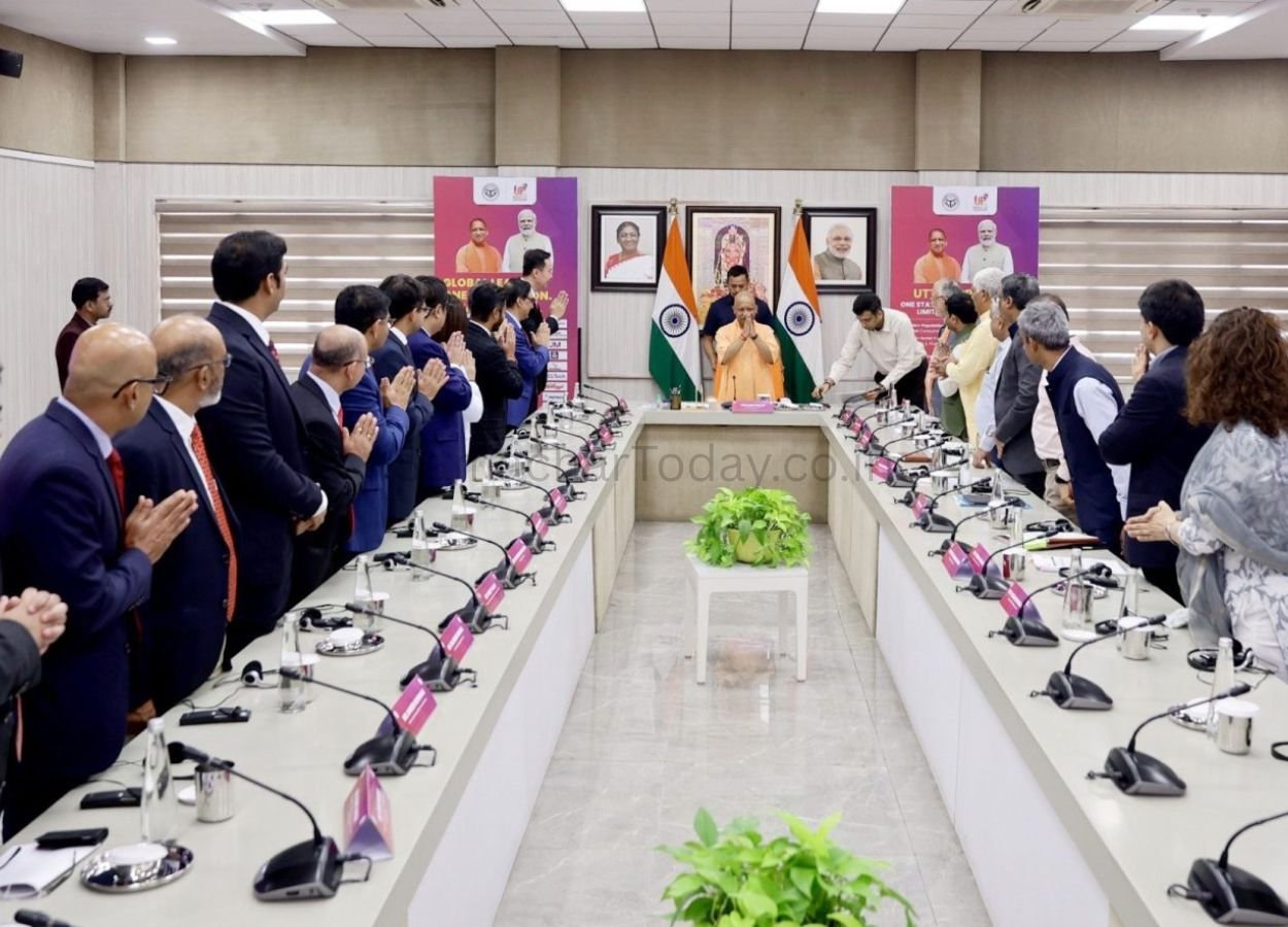 यूपी में निवेश की तैयारी, सिंगापुर की कंपनियों की लॉजिस्टिक्स और सेमीकंडक्टर पर नजर - SamacharToday.co.in
